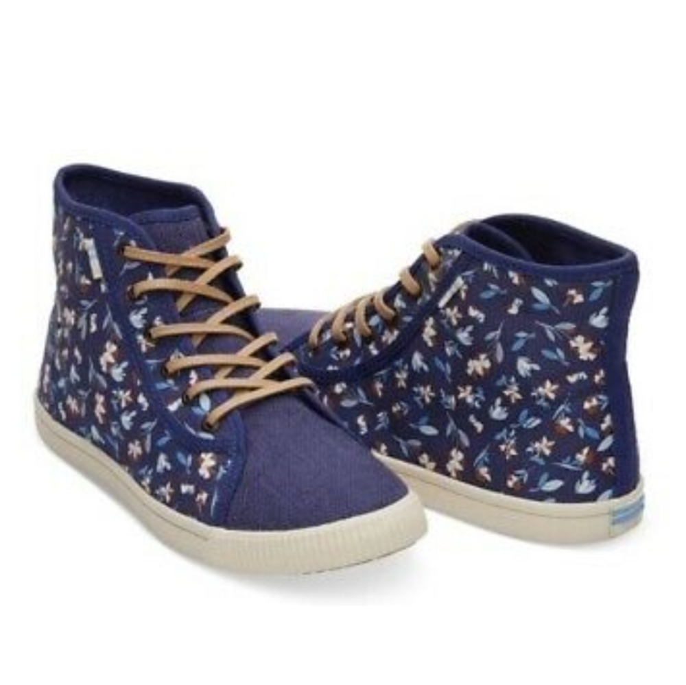 NWT Toms Camarillo Floral High Top Sneakers